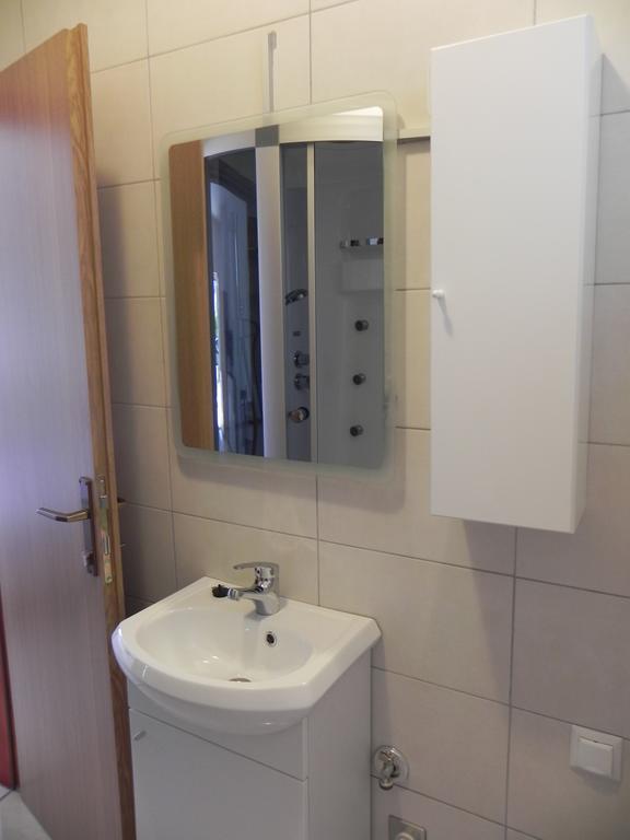 Apartments Milka Pag Паг Стая снимка